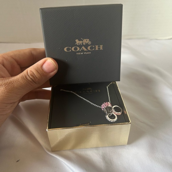 Coach Silver Tone Necklace Pink Enamel Charm Rhinestone Rings - Picture 7 of 7